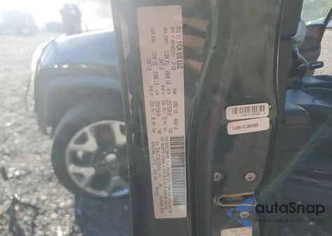 2018 Jeep Compass Limited z USA, uszkodzony, nr VIN 3C4NJDCB6JT332469